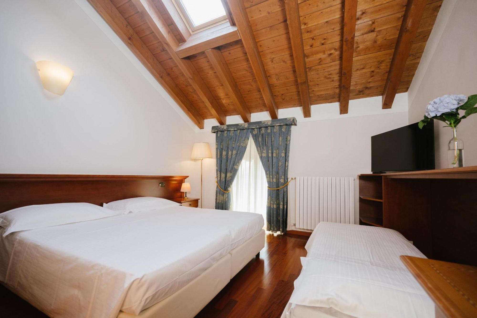 Hotel Centro Paolo VI Brescia Esterno foto