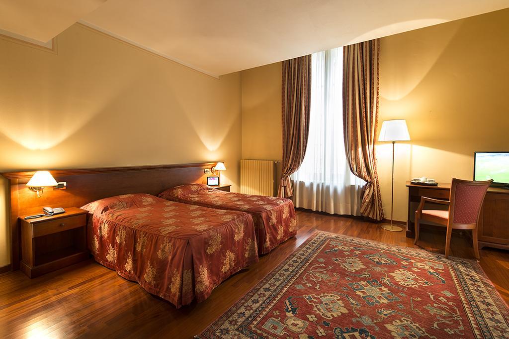 Hotel Centro Paolo VI Brescia Esterno foto