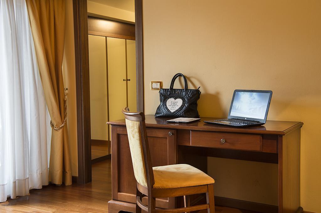 Hotel Centro Paolo VI Brescia Esterno foto