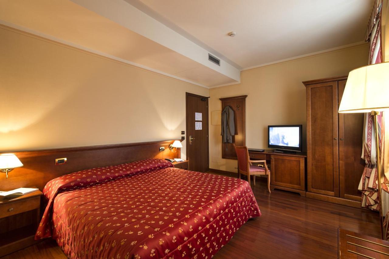 Hotel Centro Paolo VI Brescia Esterno foto